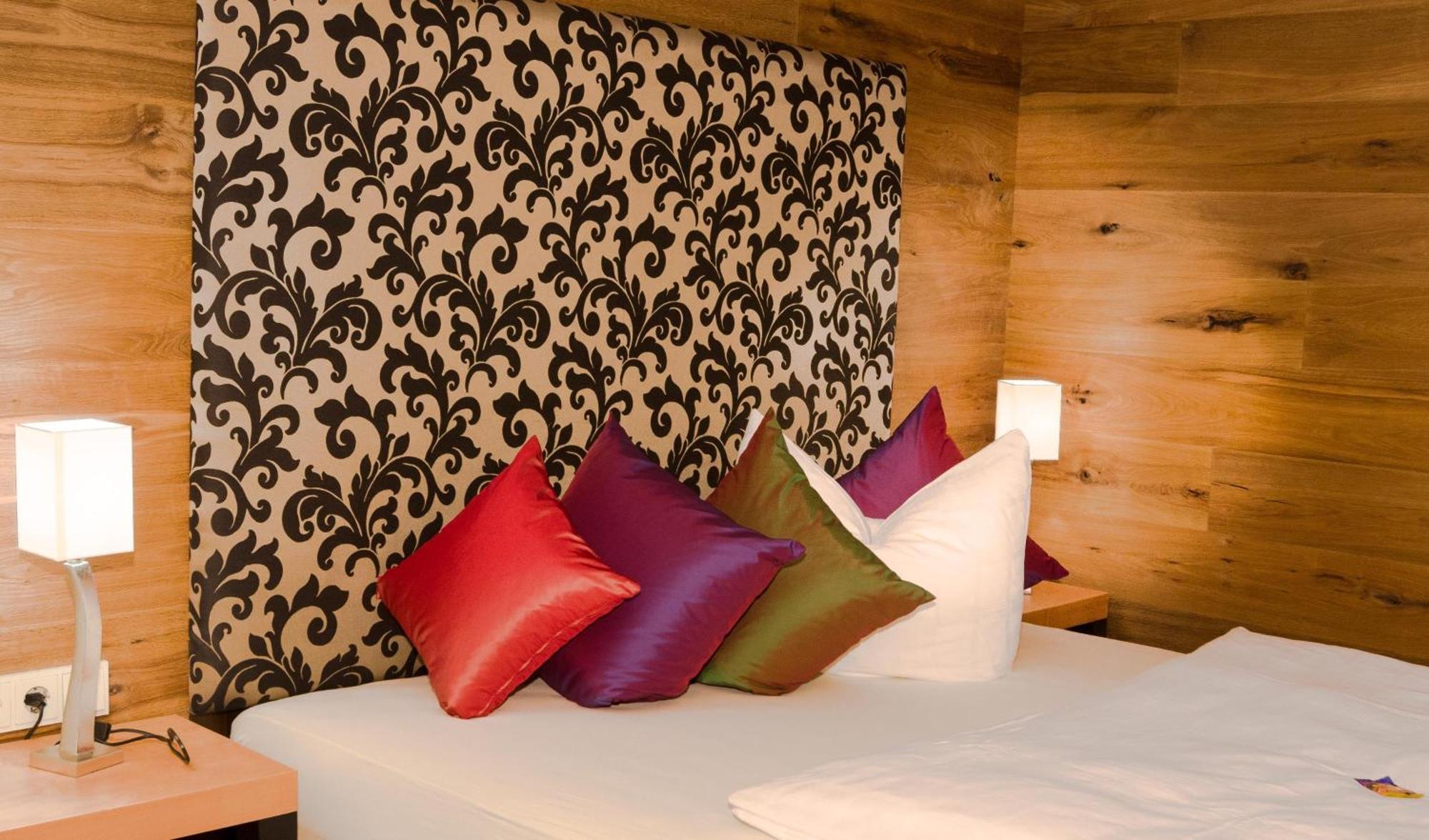 Hotel Post Бургхаузен Экстерьер фото